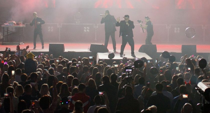Tłumy na widowni i gwiazdy na scenie - fotorelacja z Gali Disco w Lubinie