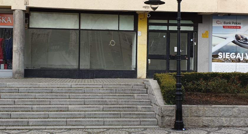 Centrum Legnicy straszy opuszczonymi lokalami [ZDJĘCIA]