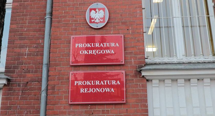 Prokuratura: 19-latek spowodował śmiertelny wypadek, bo pisał SMS-y