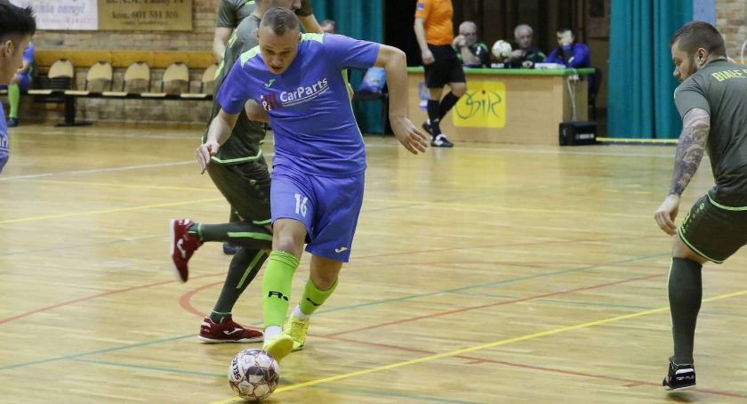 Legnicka Liga Halowa Saller Cup – Wegarnik i Solidex w I lidze!