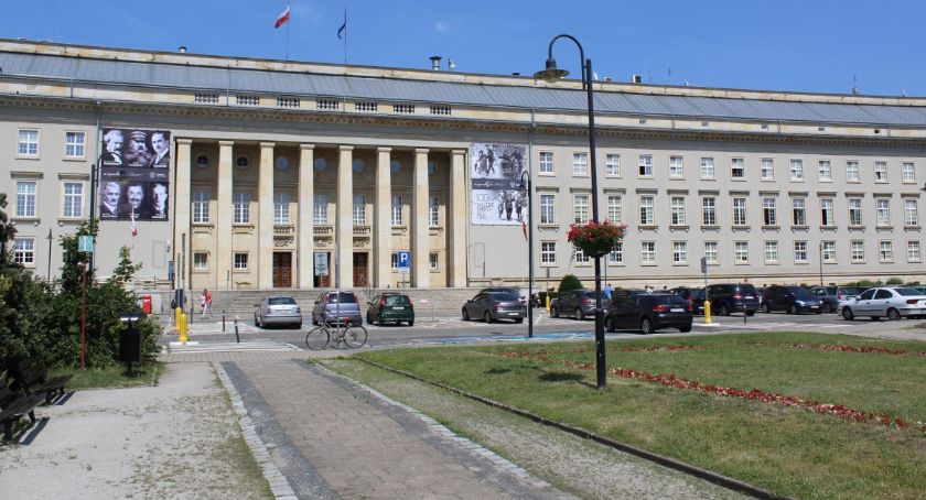 OFICJALNIE. Koronawirus a imprezy masowe. Wojewoda wydał komunikat