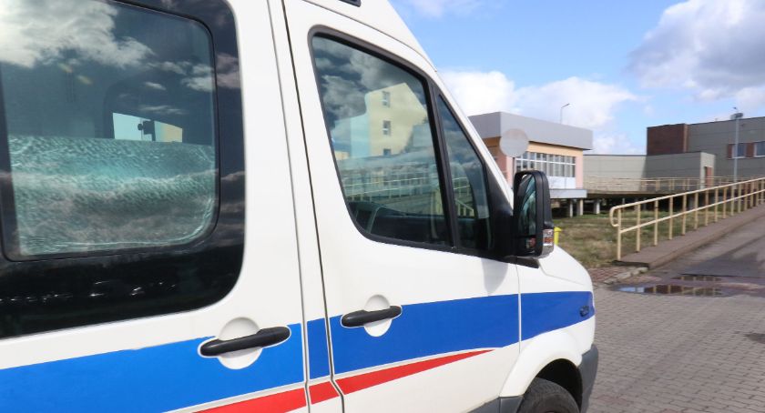 Rośnie liczba osób objętych kwarantanną. Ile wykonano testów w Legnicy?