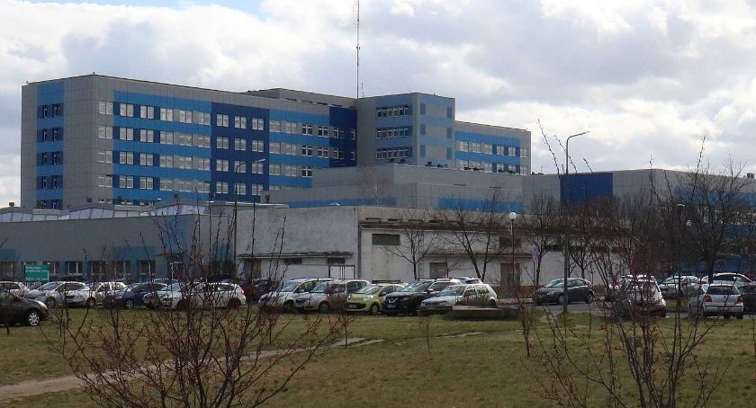 Sędziowie również walczą z epidemią koronawirusa. Wsparli legnicki szpital