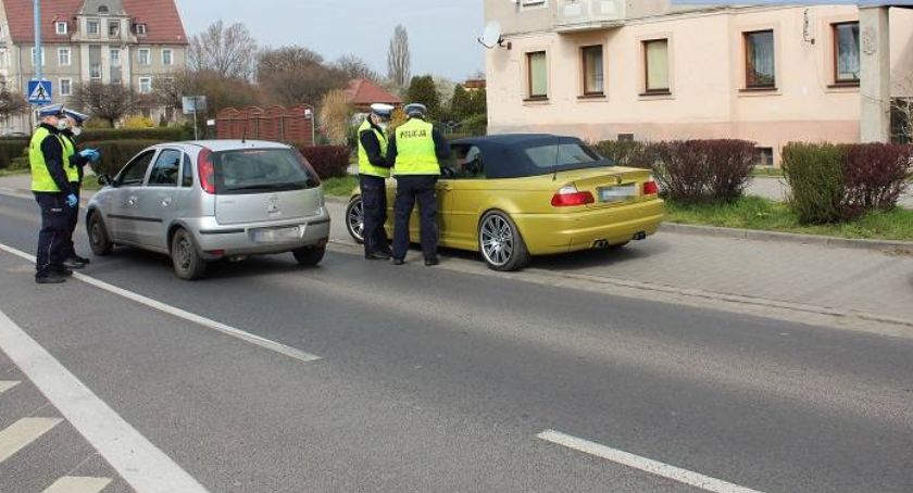 Biurokracja dobrze sobie radzi z koronawirusem [LIST CZYTELNICZKI]