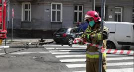Wypadek na skrzyżowaniu ulic Hutników z Lotniczą w Legnicy [ZDJĘCIA]