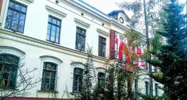 Covid-19 zamknął kolejne dwie legnickie szkoły. Wirus dopadł nauczycieli