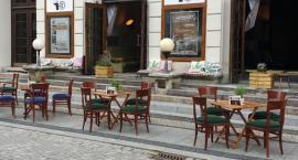 Ogródki restauracyjne w Legnicy do końca 2021 roku za symboliczną opłatę