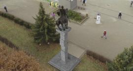 Pomnik księcia Henryka Pobożnego na pl. Słowiańskim w Legnicy – wizualizacja