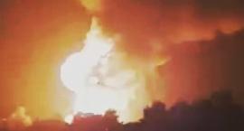 Ogromny pożar na A4. Wybuchła ciężarówka z dezodorantami [ZDJĘCIA,  WIDEO]