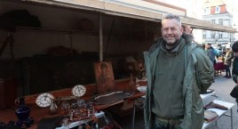  Antic Food Truck i papierosy Klubowe na lutowym targu staroci w Legnicy. Zobaczcie zdjęcia z imprezy! 