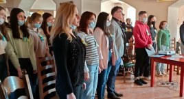 ALO solidarne z Ukrainą. Uczniowie wysłali na front zaopatrzenie i listy do żołnierzy [FOTO]