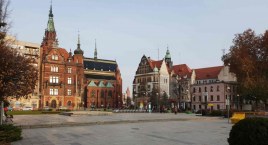Plac Słowiański czy remonty dziurawych ulic? Opozycyjna radna stawia ważne pytanie