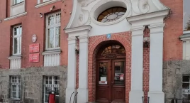 Morderstwo na Koperniku. Zwłoki porzucono na przystanku autobusowym