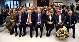 Uroczysta IX sesja Rady Powiatu Legnickiego
