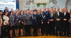 Uroczyste obchody święta Policji i 100-lecia służby kobiet w Policji  (FOTO - część 2/2)