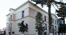 Żółta Poziomnica 2019 dla Bartosza Kościelnego za renowację przychodni