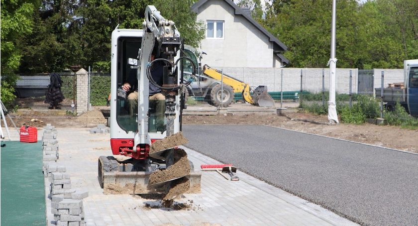 Nowe boisko, bieżnia i skocznia
