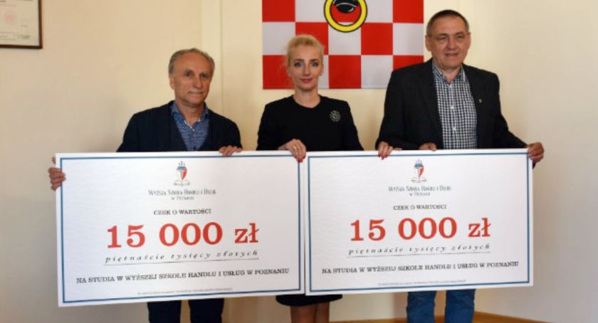 30 000 zł na stypendia dla uczniów szkół powiatowych ufundowane przez WSHiU w Poznaniu