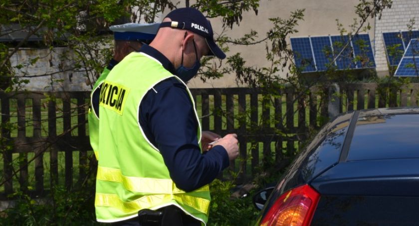 Kolejny pijany za kierownicą