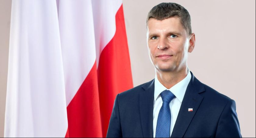 Minister edukacji ogłasza: Nauka zdalna aż do wakacji 