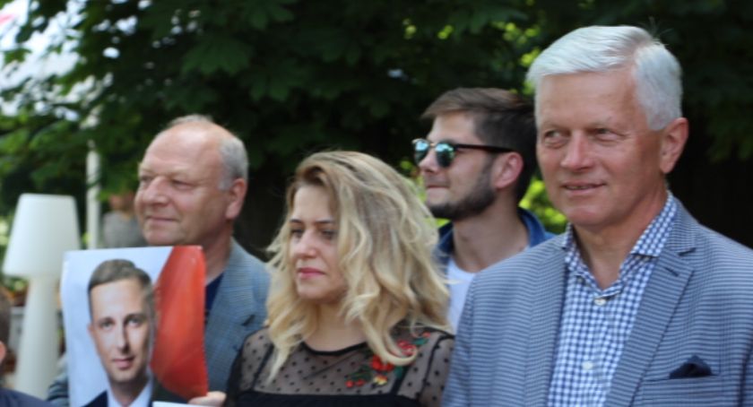 „Wybory wygrywa się nie w Waszyngtonie, tylko w Poznaniu, Lesznie i Końskich”