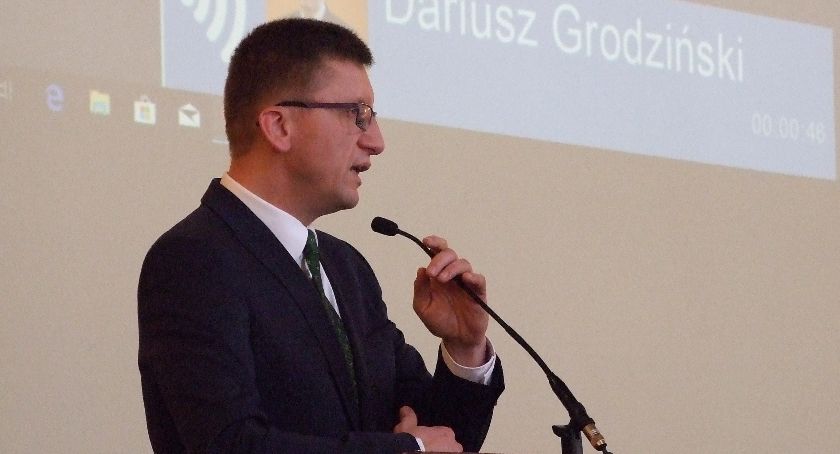 Absolutorium dla prezydenta. Opozycja nie pozostawiła na K. Kinastowskim suchej nitki.