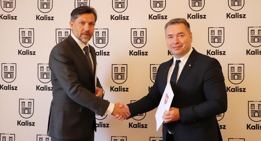 Boiska i bieżnie w SP 17 dostały dofinansowanie