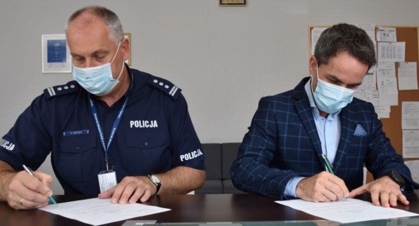 Kaliscy policjanci otrzymali wartego blisko 2 tysiące złotych drona