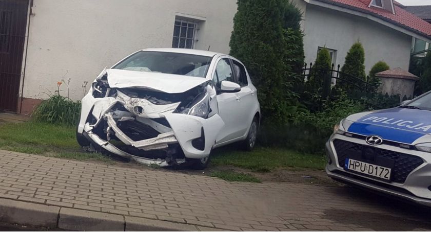 Zderzenie w Jankowie, 6 osób w szpitalu