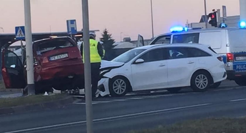 Dwie kolizje koło Castoramy