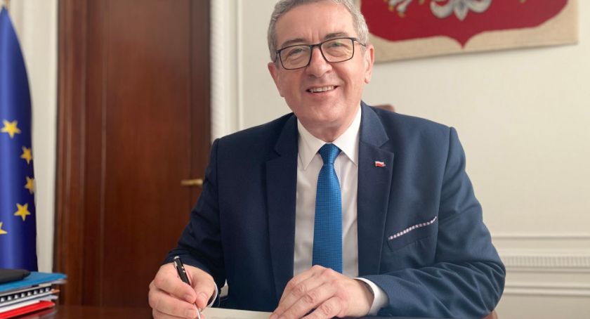 Minister podpisał rozporządzenie powołujące Akademię Kaliską
