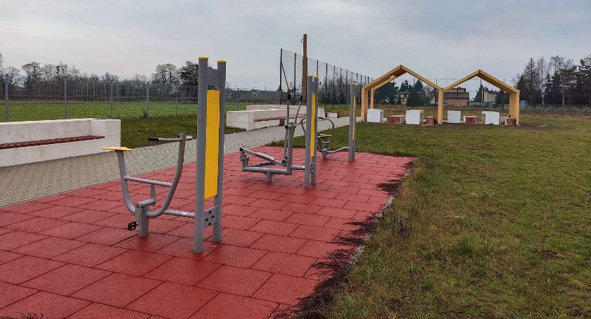 Zachwaszczone Miejsce Odpoczynku Sulisławiczan