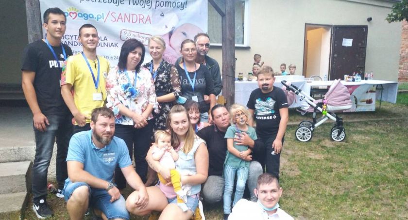Na festynie w Brudzewku zebrali dla Sandry blisko 10 tys. zł