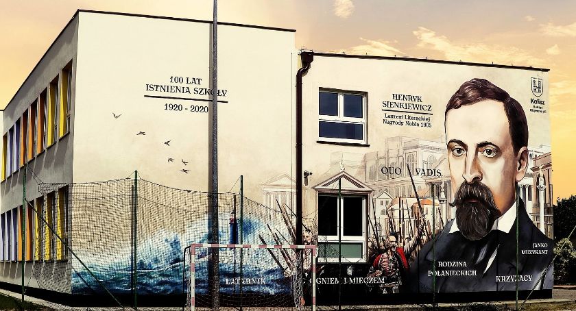 Mural z Sienkiewiczem pojawił się na budynku szkoły w Winiarach