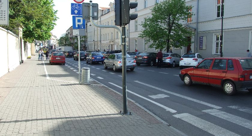 Przetargi drogowców. Czekamy na rozstrzygnięcia w sprawie Śródmiejskiej i Nowego Światu.