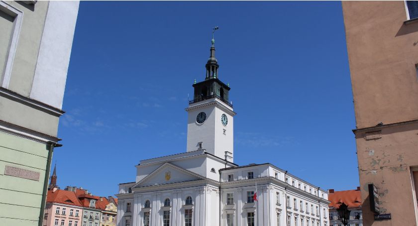 Odpowiedź Kancelarii Prezydenta Miasta do wywiadu z radną Agnieszką Konieczną pt. „Zapłacimy najwyższą w Polsce stawkę za śmieci”