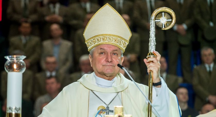 Seminarium w Kaliszu zamknięte. Rezygnacja biskupa Edwarda Janiaka.