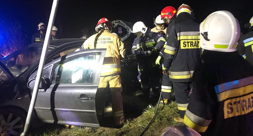 Zderzenie z tirem w Stawiszynie, są ranni