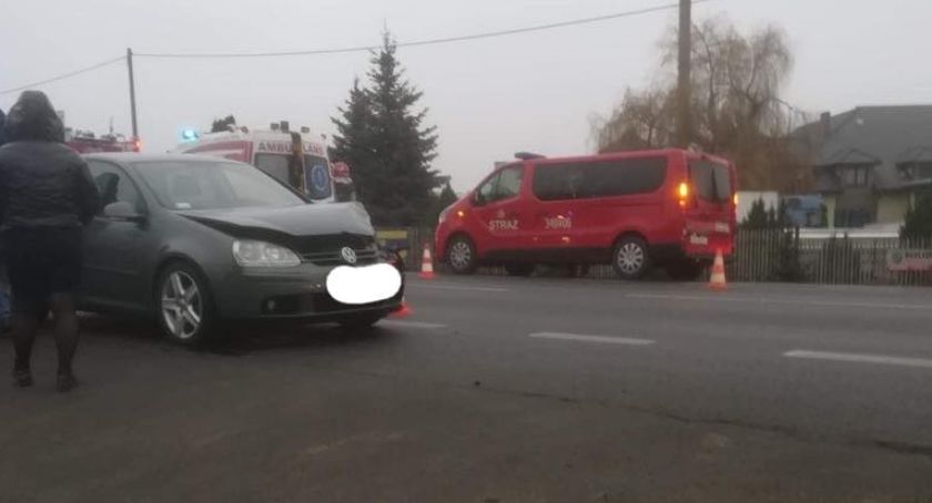 Zderzenie w Opatówku, trzy osoby poszkodowane