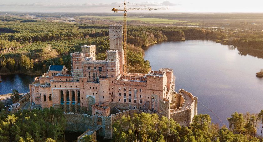 Samorządowcy powiatu  kaliskiego stoją murem za wojewodą 