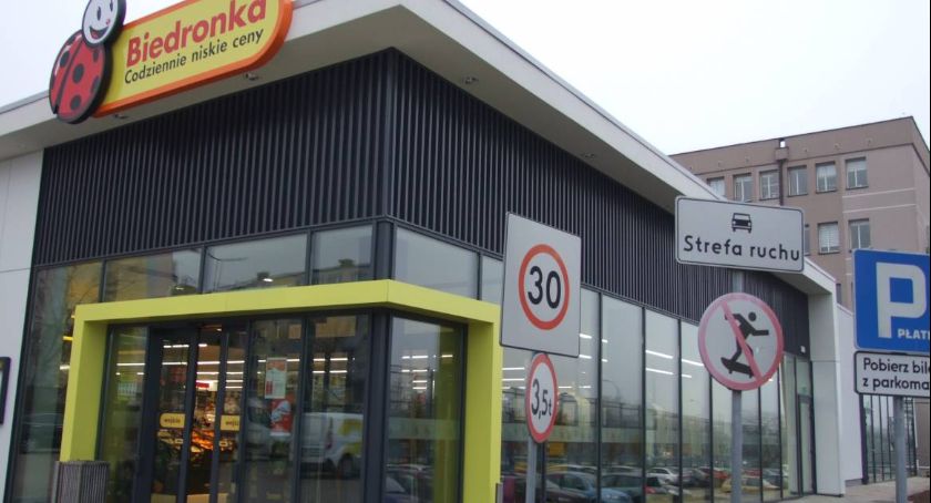 Lokalne organizacje pożytku publicznego mogą odbierać żywność z pobliskich sklepów Biedronka i przekazywać ją potrzebującym