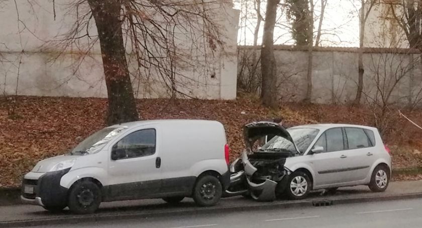 Zderzenie z latarnią na ul. Harcerskiej