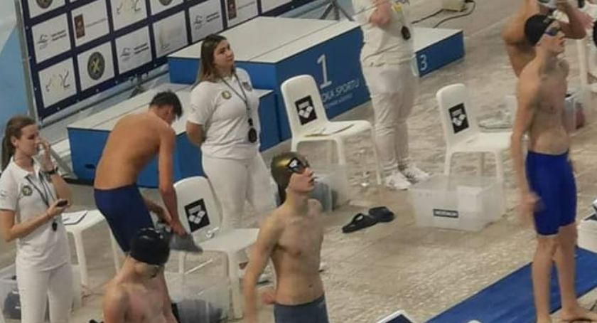 Rekordy życiowe i awanse do finałów. Pływacy KKS Kalisz w rocznikowych mistrzostwach kraju