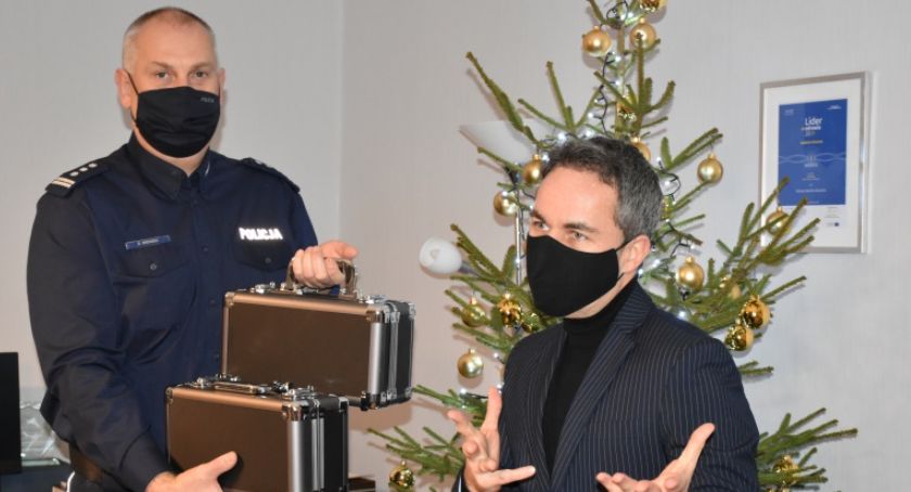 Alkomaty i narkotestery dla kaliskiej Policji