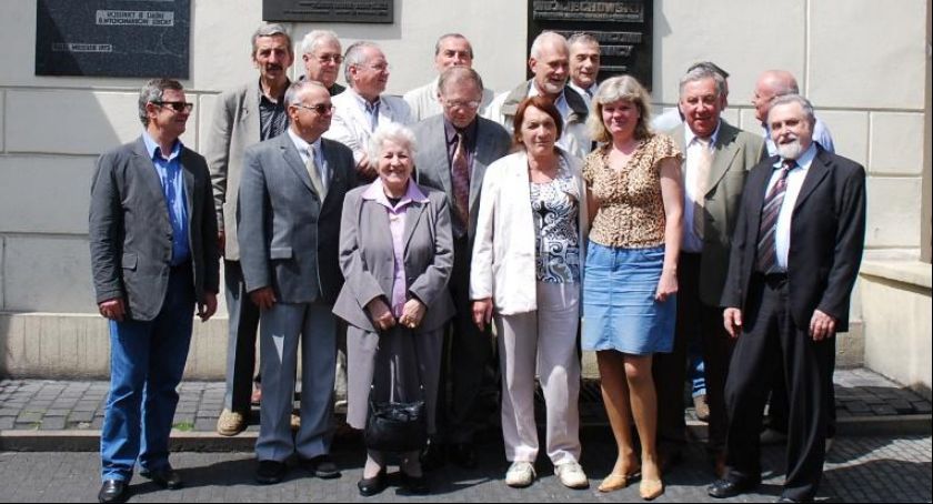Z żalem i smutkiem żegnamy Panią Krysię