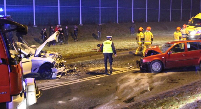 Groźny wypadek na Piłsudskiego – cztery osoby ranne