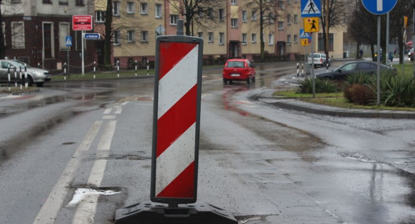 Dziury na kaliskich ulicach. ZDM nie jest zadowolony  z wykonawcy