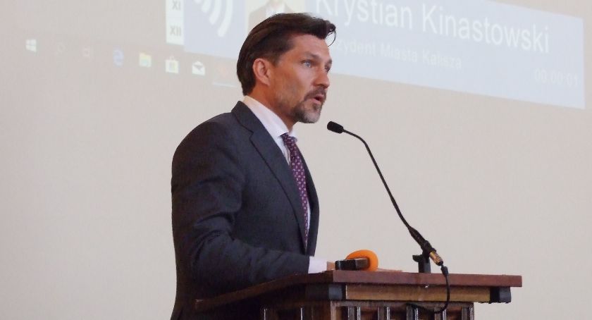 Ciąg dalszy afery gabinetowej. Czy prezydent Kalisza złamał ustawę o zamówieniach publicznych?