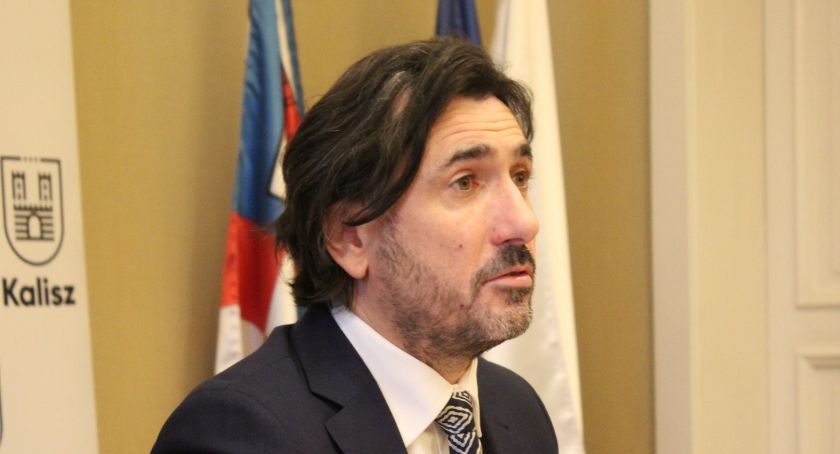Wiceprezydent „wysłał” na kwarantannę kilkadziesiąt osób
