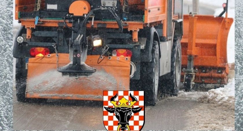 Na czym polega odśnieżanie dróg w powiecie